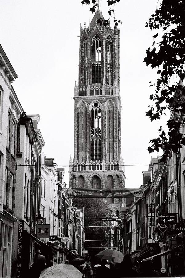 Holland — frame 10